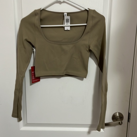 Sun Deh Top - Picture 1 of 11